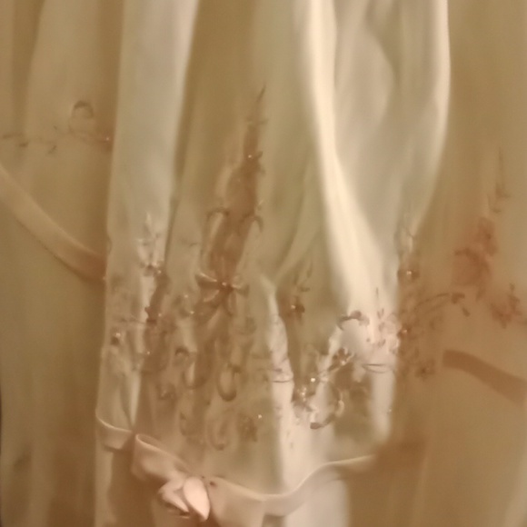 Formal Dress - Picture 3 of 5